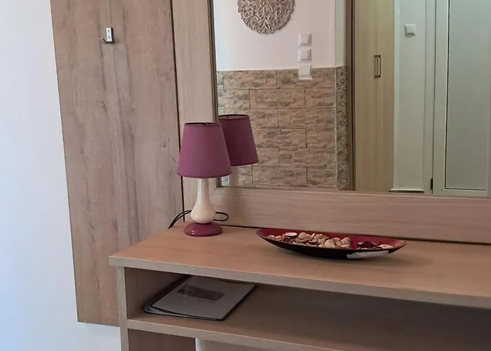 Fernando Guest house Ofrinion